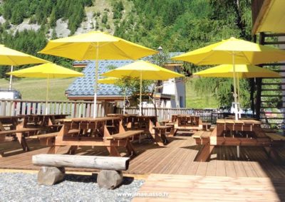 La terrasse du centre de vacances Anaé à Pralognan-la-Vanoise