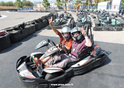 Les séjours de vacances adaptées de l'Anaé proposent des activités originales comme le karting