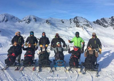 Séjour de vacances adaptées à la montagne avec pratique du ski assis pour PMR