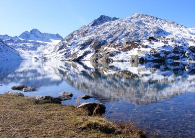 Paysage de montagnes enneigées en Savoie à St-Sorlin d'Arves